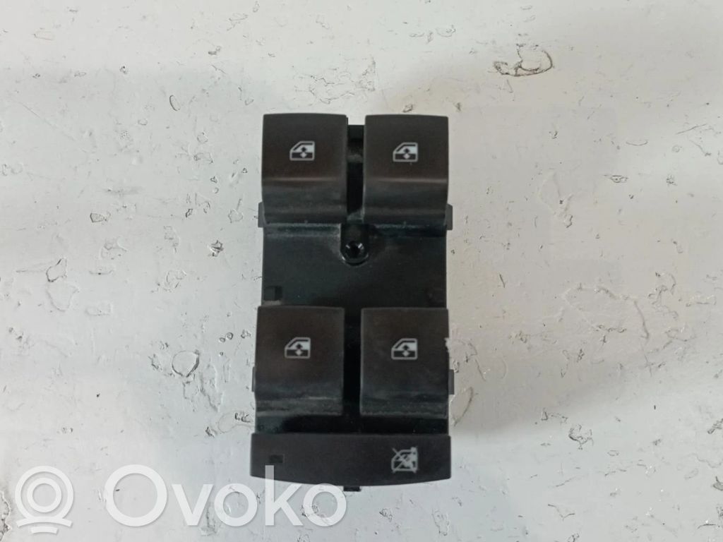 Opel Insignia A Electric window control switch 