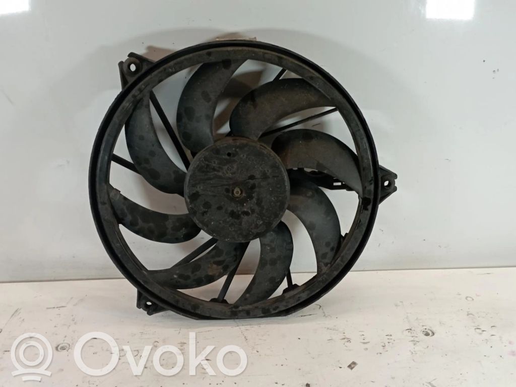Peugeot 206+ Lodówka samochodu dostawczego 