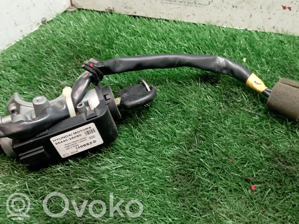 Hyundai Accent Virtalukko 