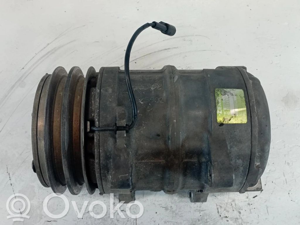 Opel Frontera A Air conditioning (A/C) compressor (pump) 