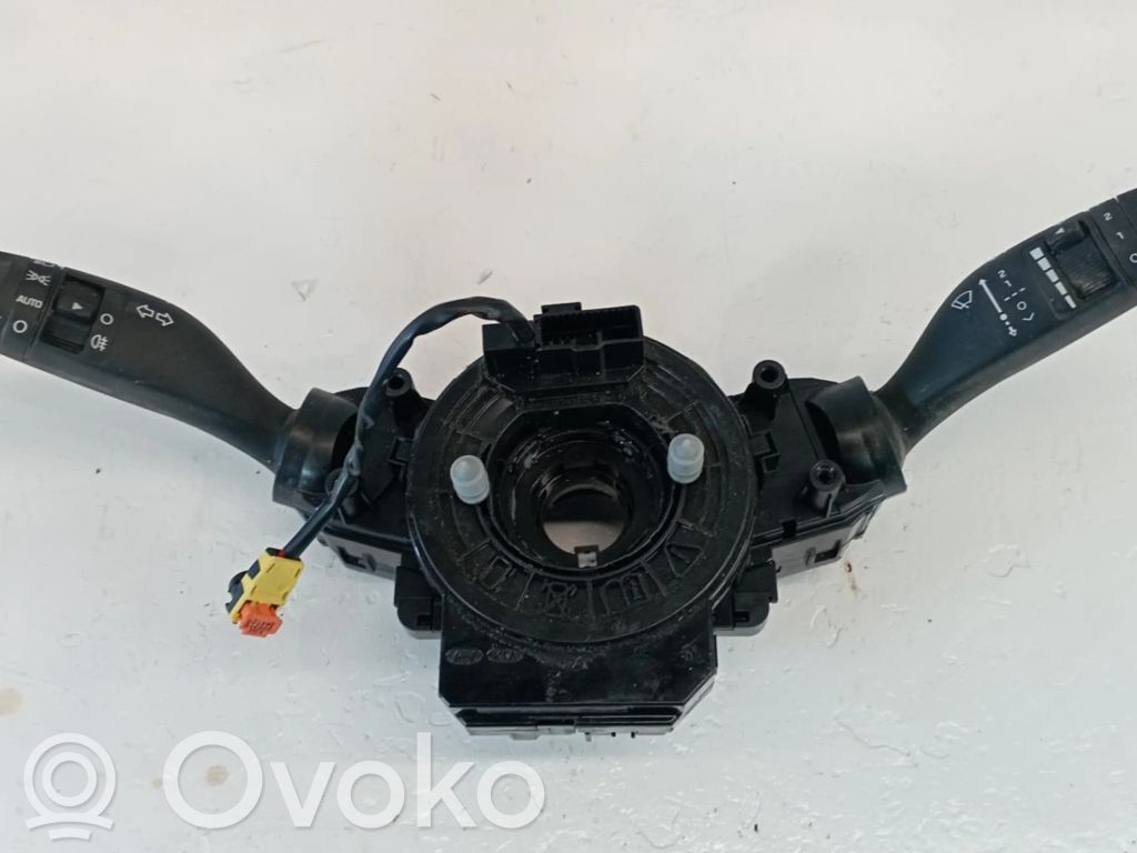 Hyundai i20 Active Przełącznik świateł 
