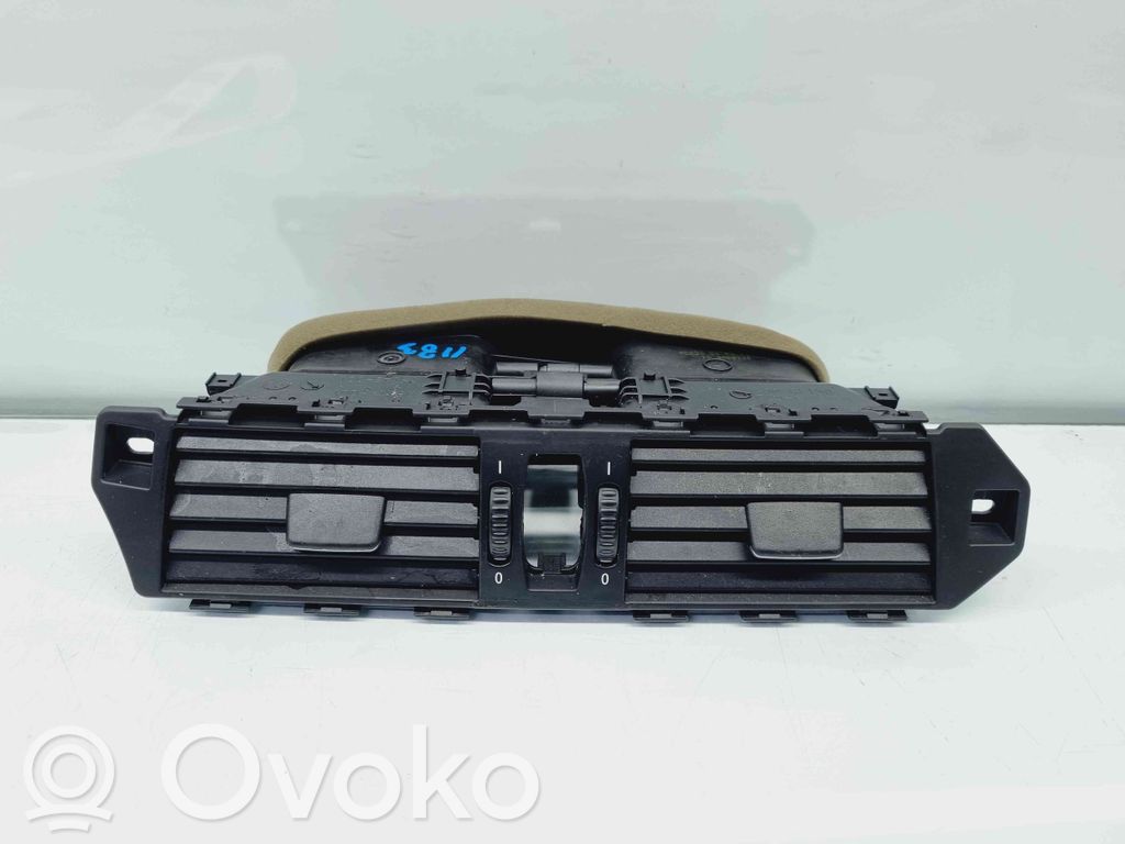 BMW 5 E60 E61 Centrinės oro grotelės 