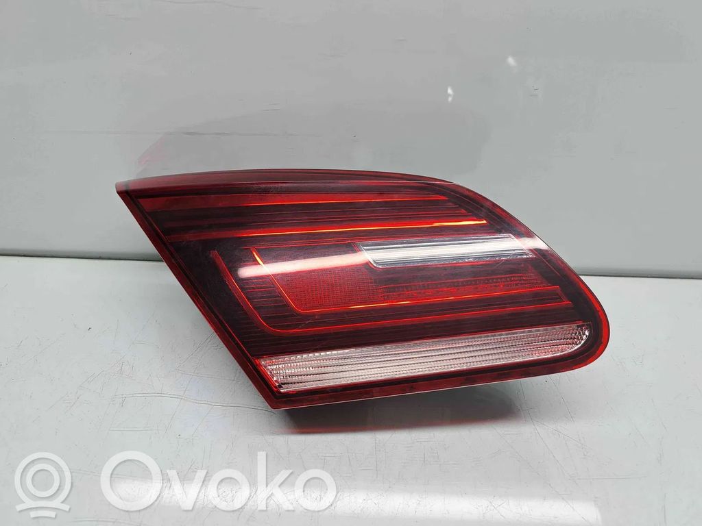 Lampa tylna   3C8945307T