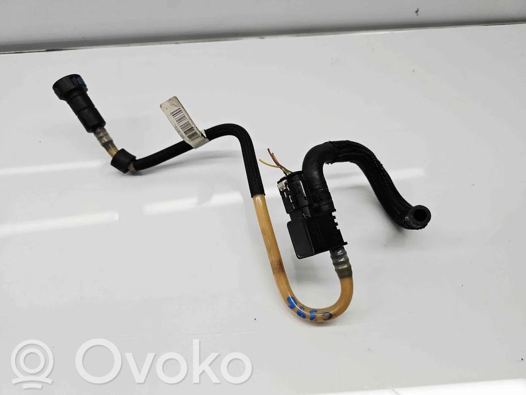 BMW 3 E90 E91 Fuel line/pipe/hose 
