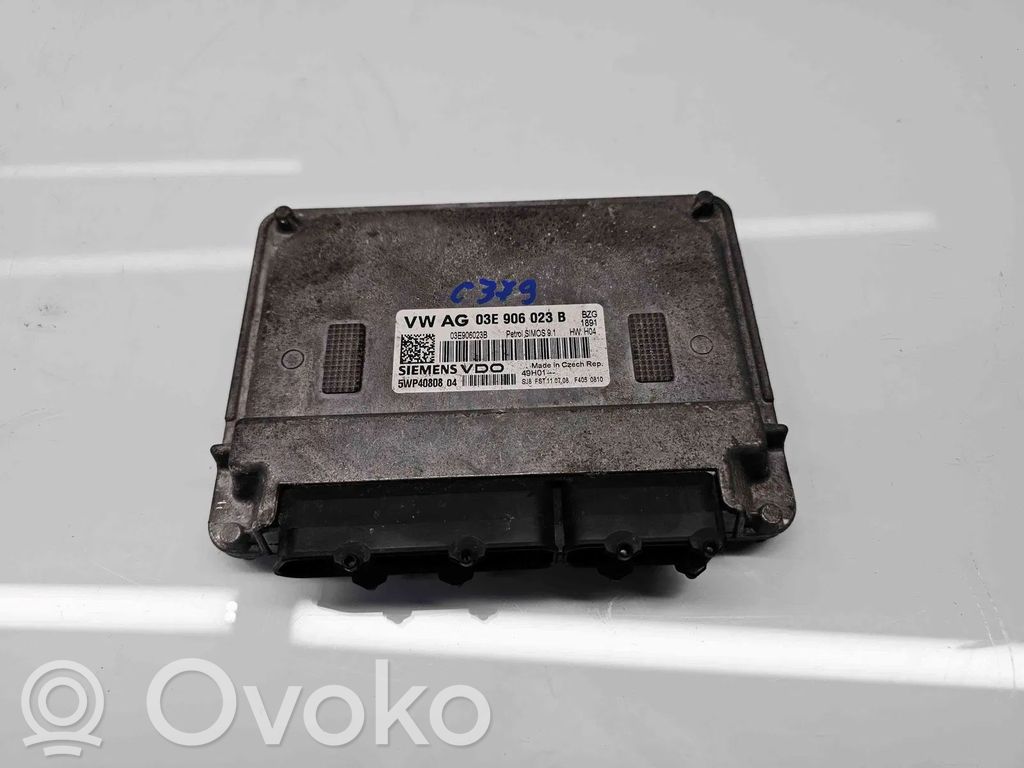 Engine control unit/module ECU   03E906023B