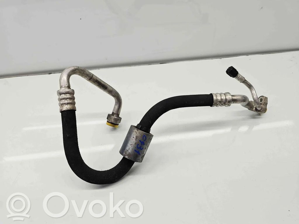 BMW X1 E84 Ilmastointilaitteen putki (A/C) 