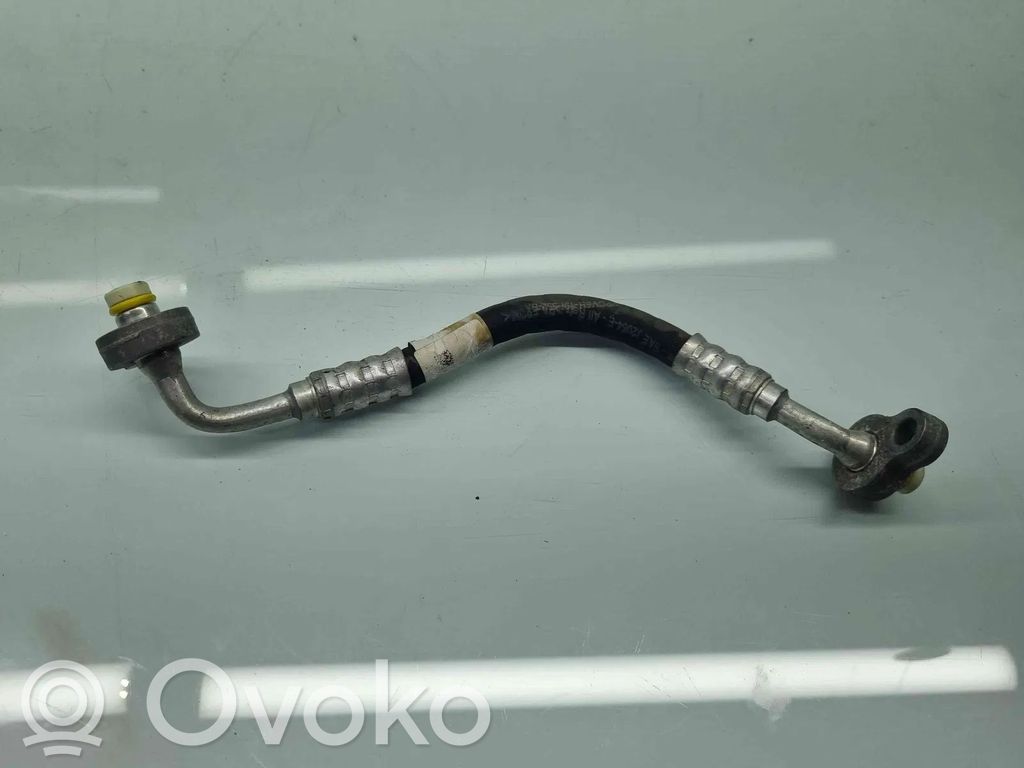 Ilmastointilaitteen putki (A/C)   31455314