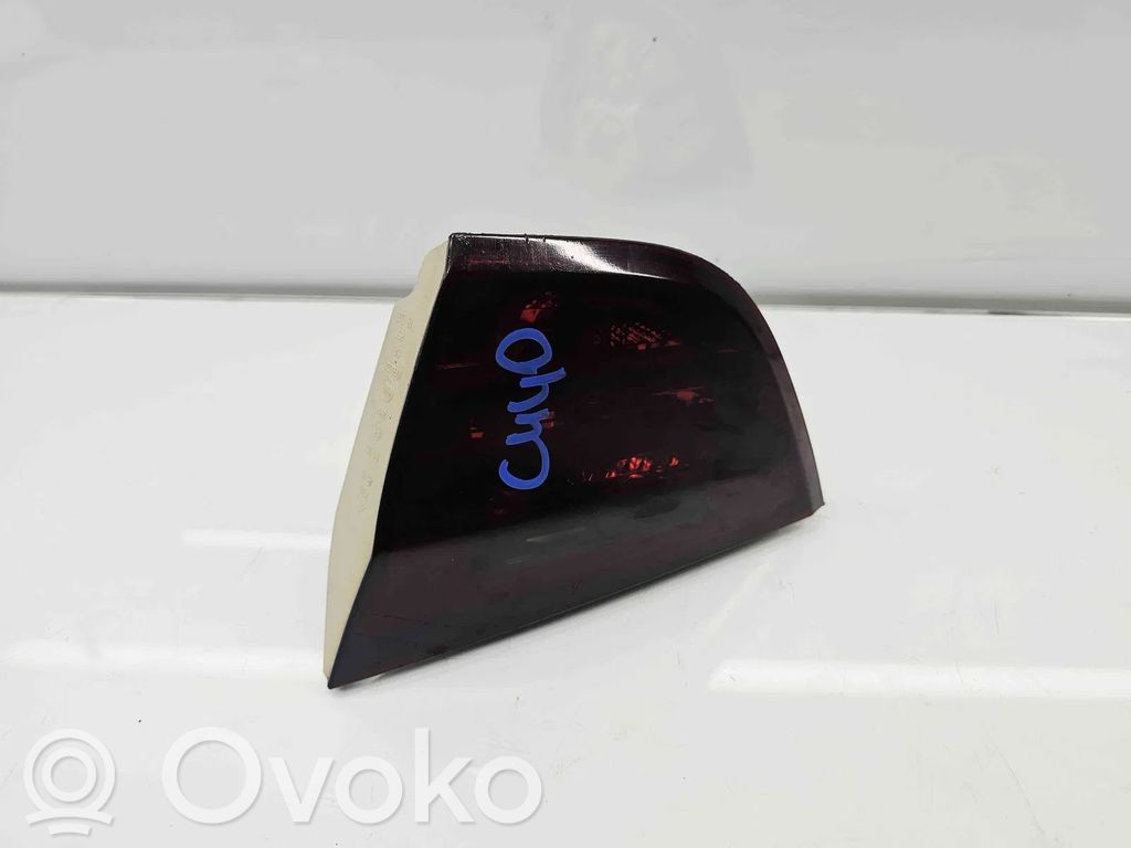 BMW 3 E90 E91 Aizmugurējais lukturis virsbūvē 