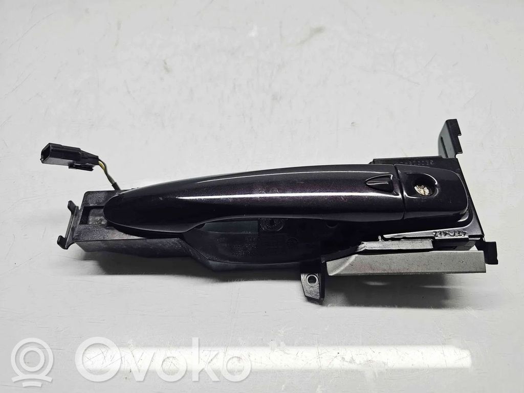 Nissan Qashqai Klamka zewnętrzna drzwi przednich 