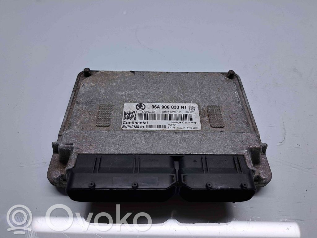 Skoda Octavia Mk2 (1Z) Engine control unit/module ECU 
