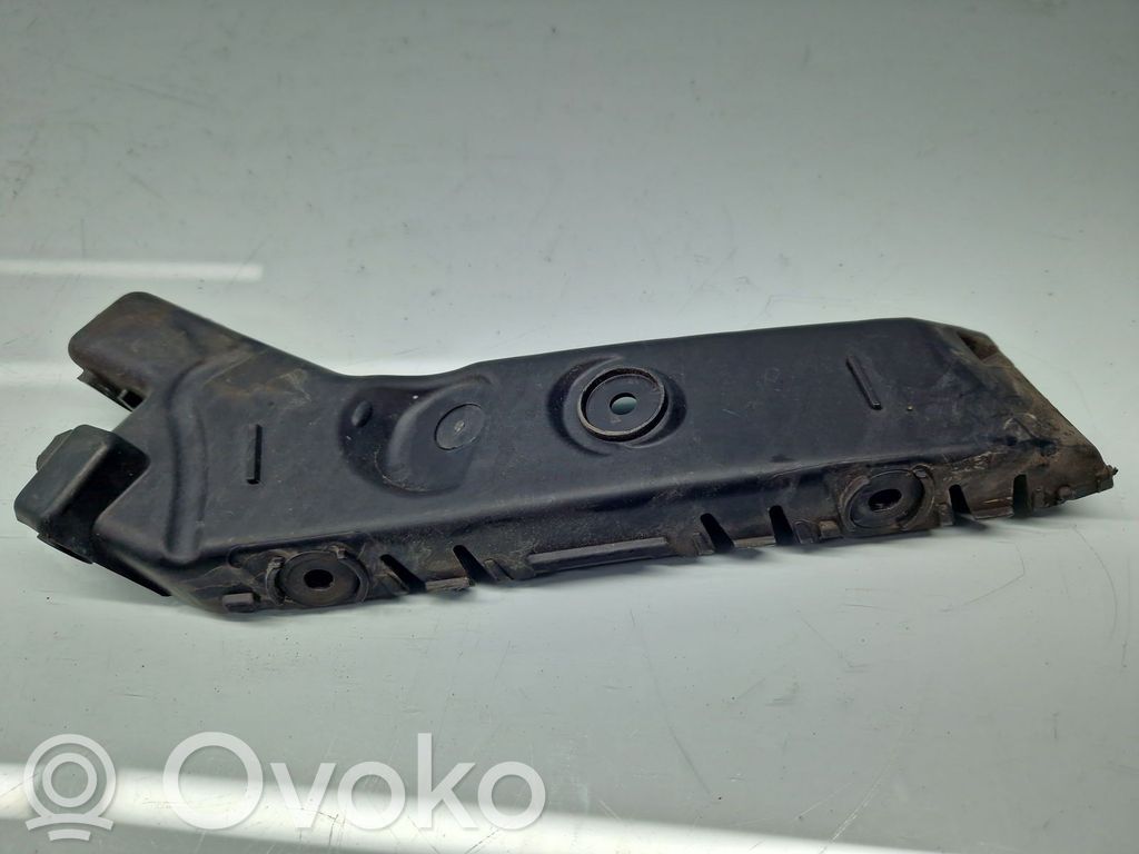 Rear bumper mounting bracket   5F0807376