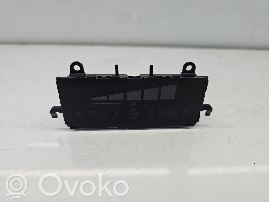 Volvo XC90 Panel klimatyzacji 