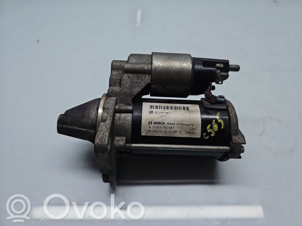 Starteris   25200067