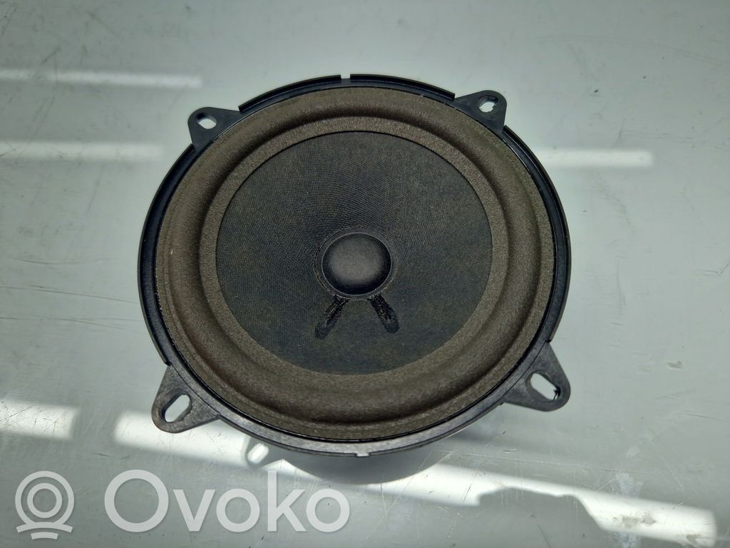 Altavoz de la puerta delantera   OEM