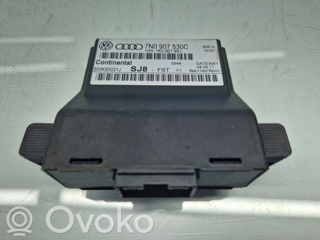 Volkswagen Golf VI Comfort/convenience module 