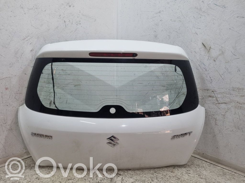 Suzuki Swift II Takaluukun/tavaratilan kansi 