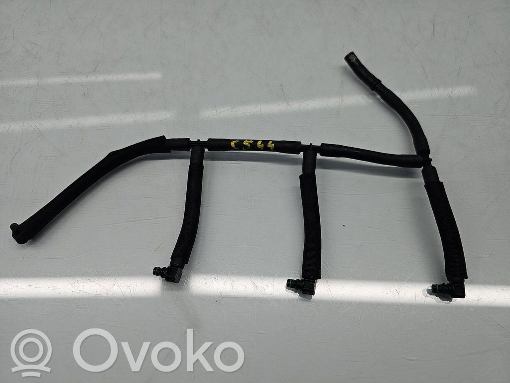 Volkswagen PASSAT B7 Conductă/furtun combustibil 