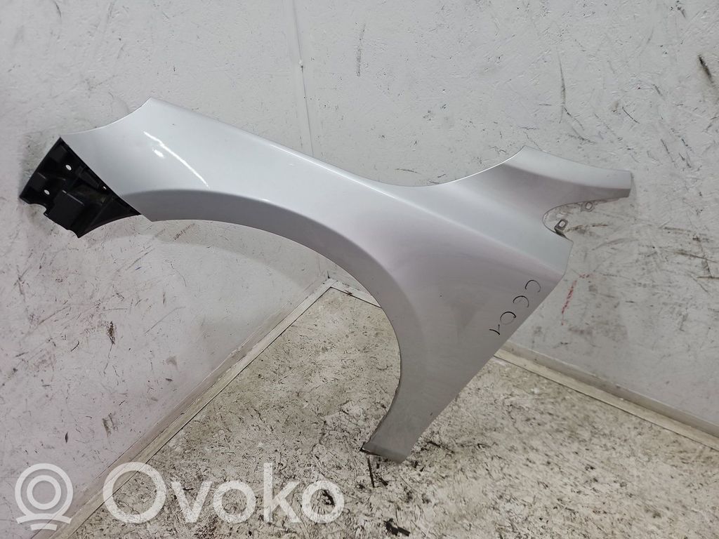 Volvo V40 Fender 