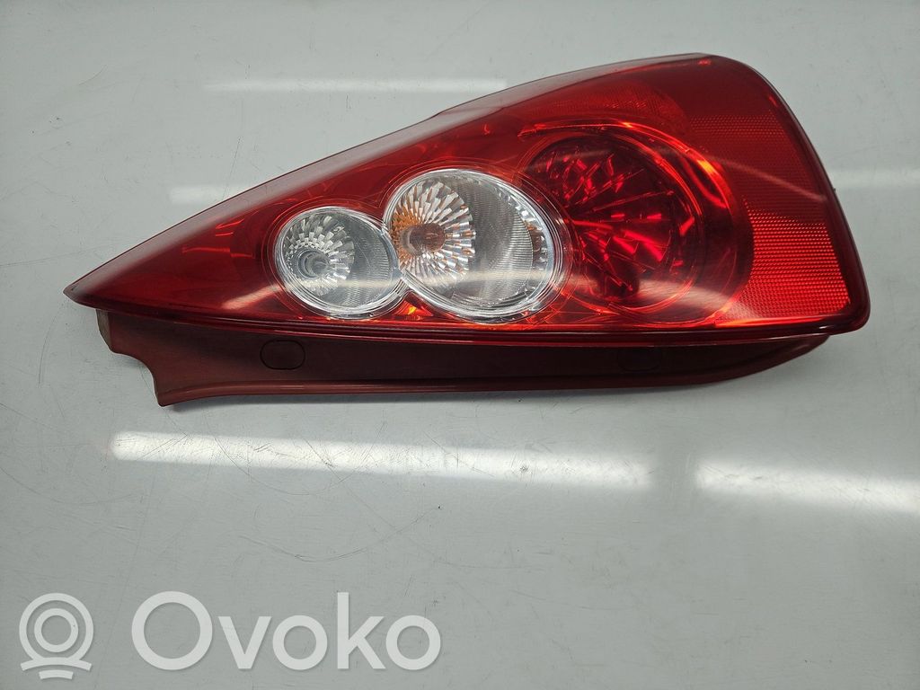 Lampa tylna   082161970R