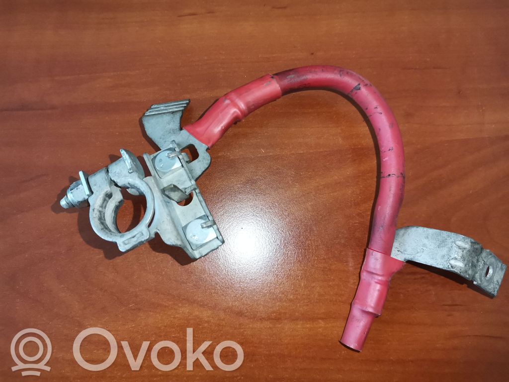 Câble de batterie positif