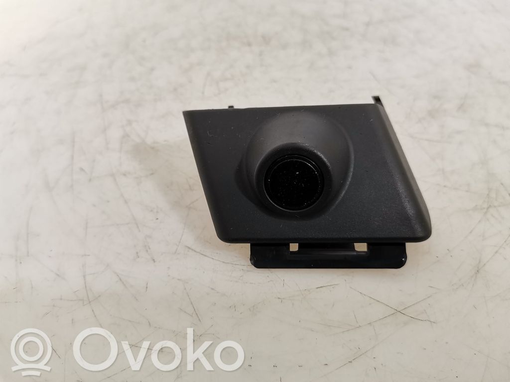 Ford Tourneo Custom Soporte del sensor de aparcamiento delantero (PDC) 