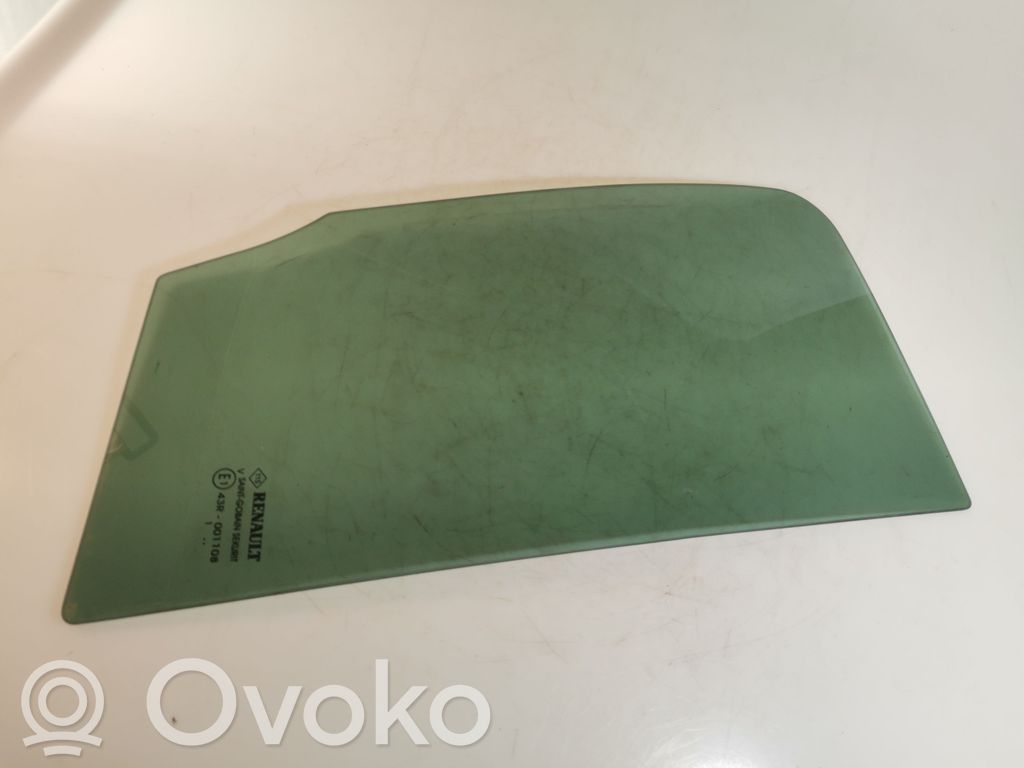 Renault Clio III Pagrindinis galinių durų stiklas 