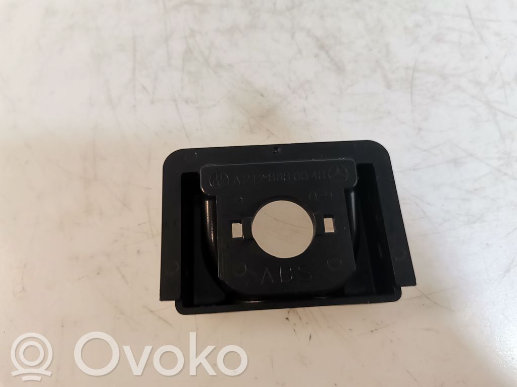 Mercedes-Benz E W212 Tie down hook / loop 