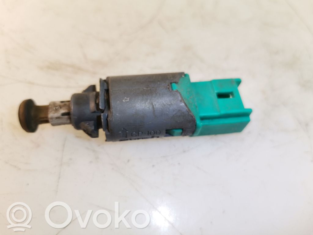 Renault Trafic II (X83) Interruptor sensor del pedal de freno 