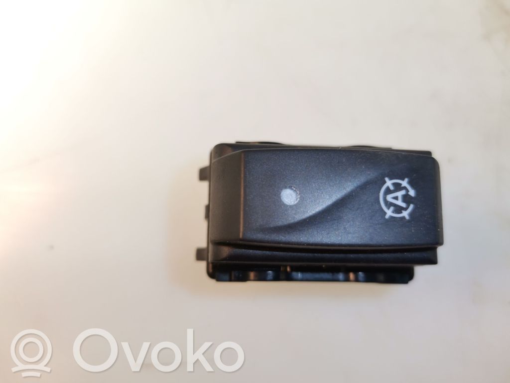 Renault Trafic III (X82) Engine start stop button switch 