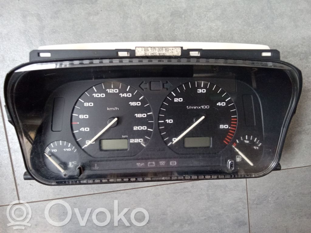 Volkswagen Golf III Nopeusmittari (mittaristo) 