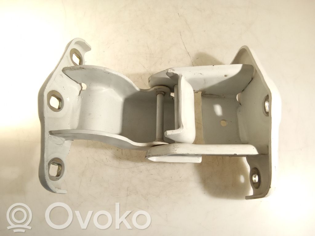Opel Vivaro Loading door upper hinge 