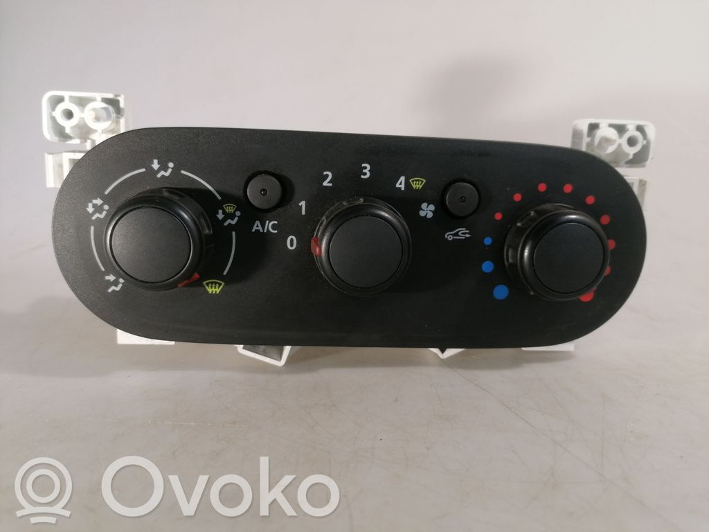 Opel Vivaro Climate control unit 