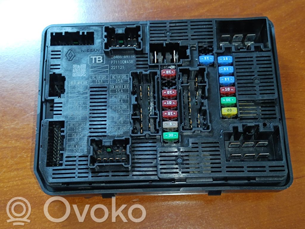 Mercedes-Benz Citan II W420 Fuse module 
