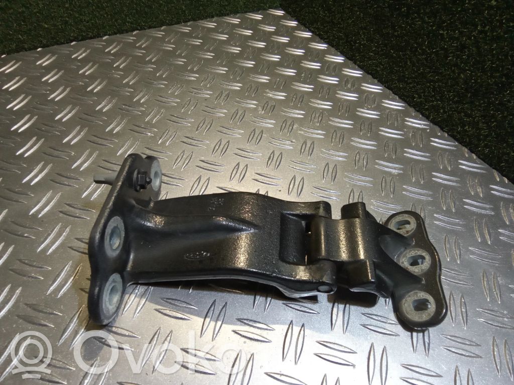 Ford Tourneo Custom Rear door upper hinge 