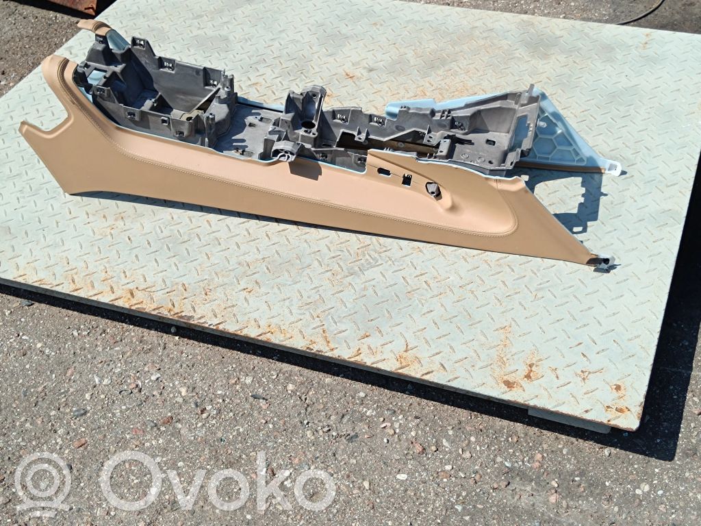 Porsche Cayenne (92A) Reposabrazos 