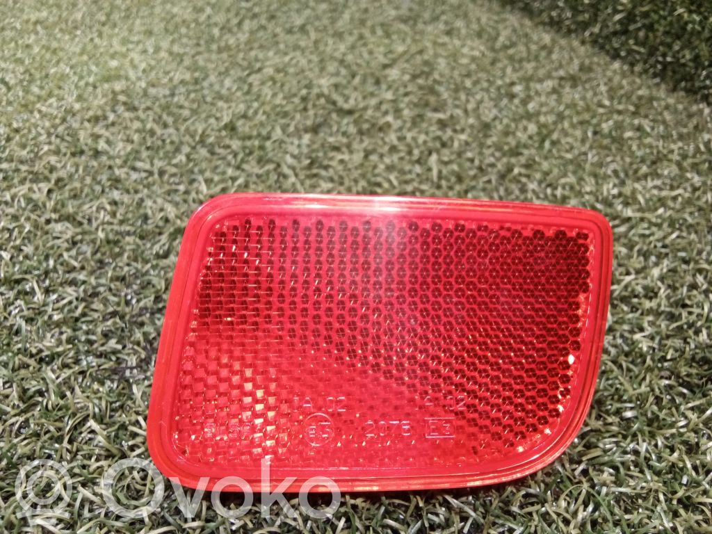 Opel Movano B Reflector de faros/luces traseros 