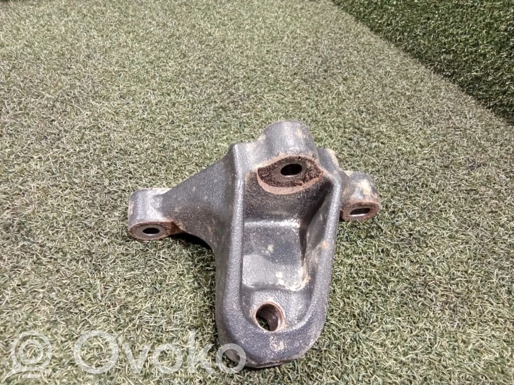 Renault Trafic III (X82) Engine mounting bracket 