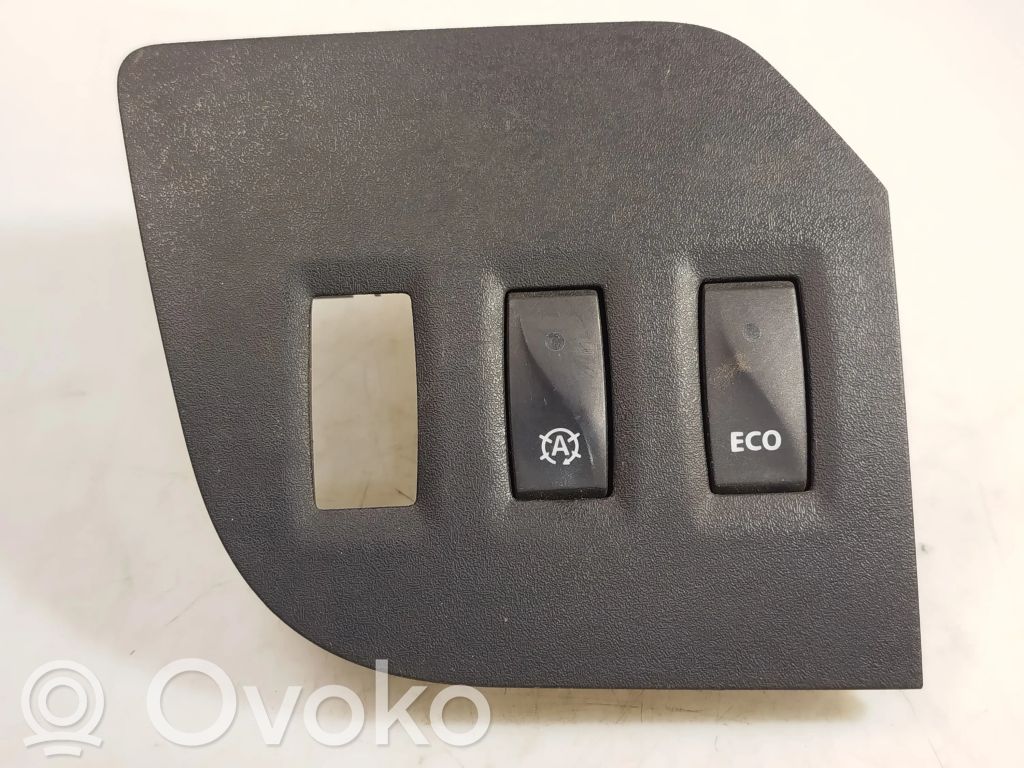 Engine start stop button switch   684950002R
