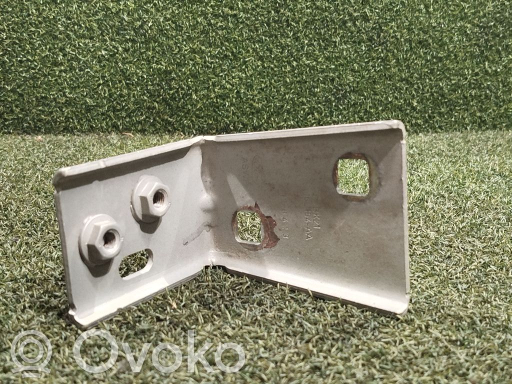 Ford Transit Custom Fender mounting bracket 