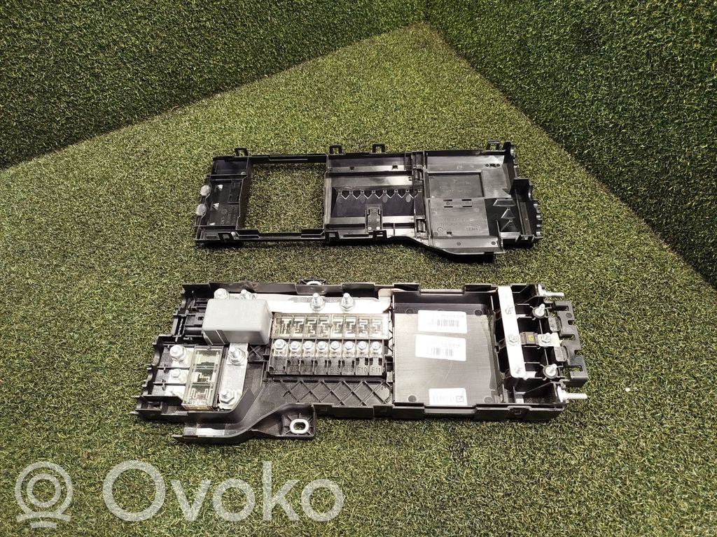 Plusjohtosarja   BK2T14B144BA,BK2T14A075BB,BK3T14401,DK3T10B726AA