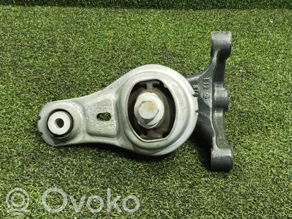 Engine mount bracket   93866731,675206,8746R