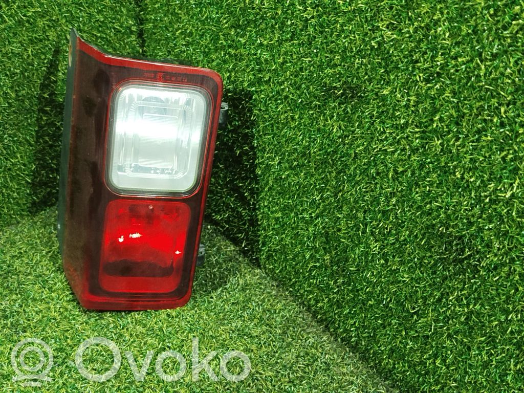 Opel Vivaro Rear/tail lights 