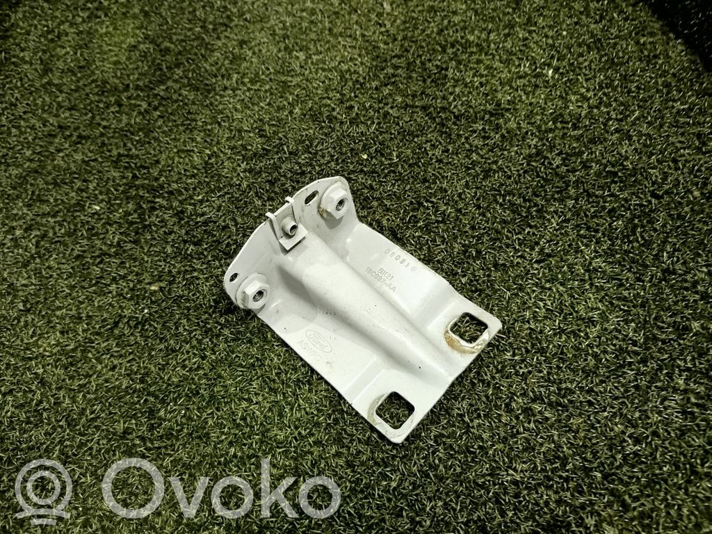 Ford Tourneo Custom Fender mounting bracket 