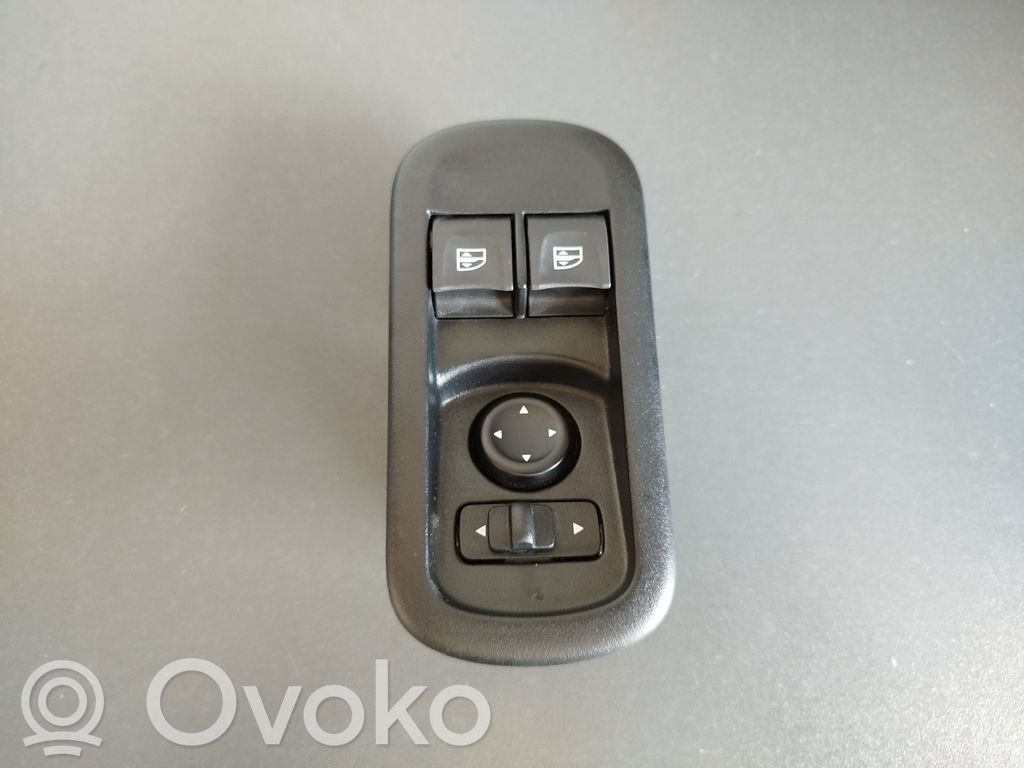 Renault Master III Electric window control switch 
