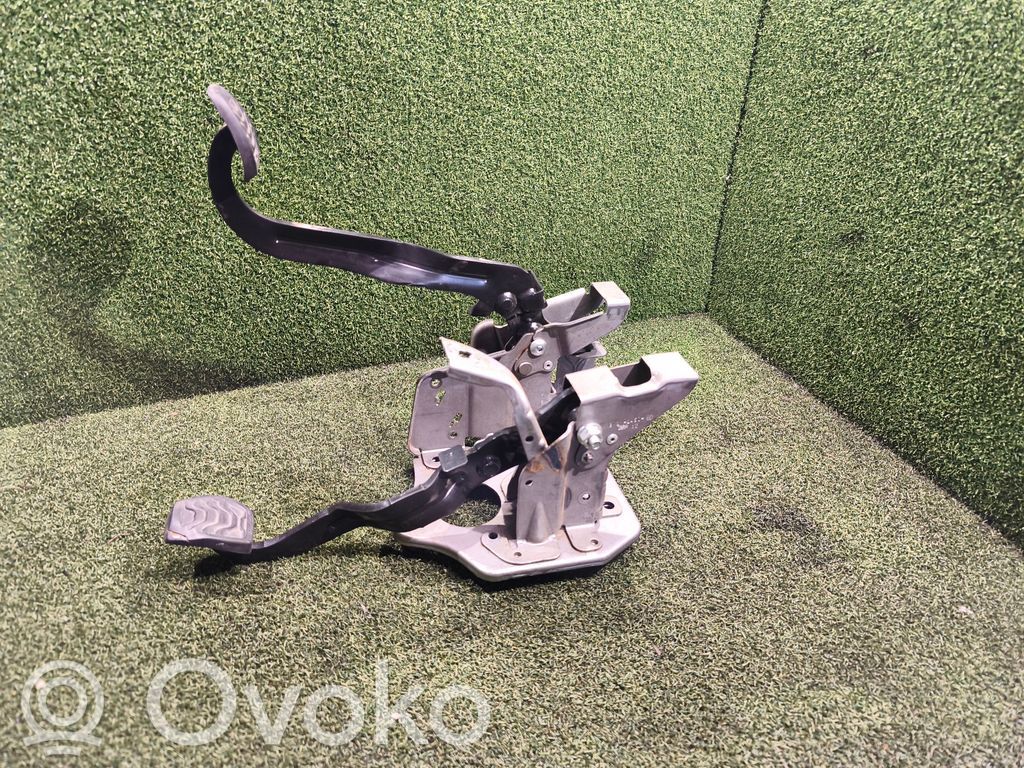 Pedal assembly   BK212450