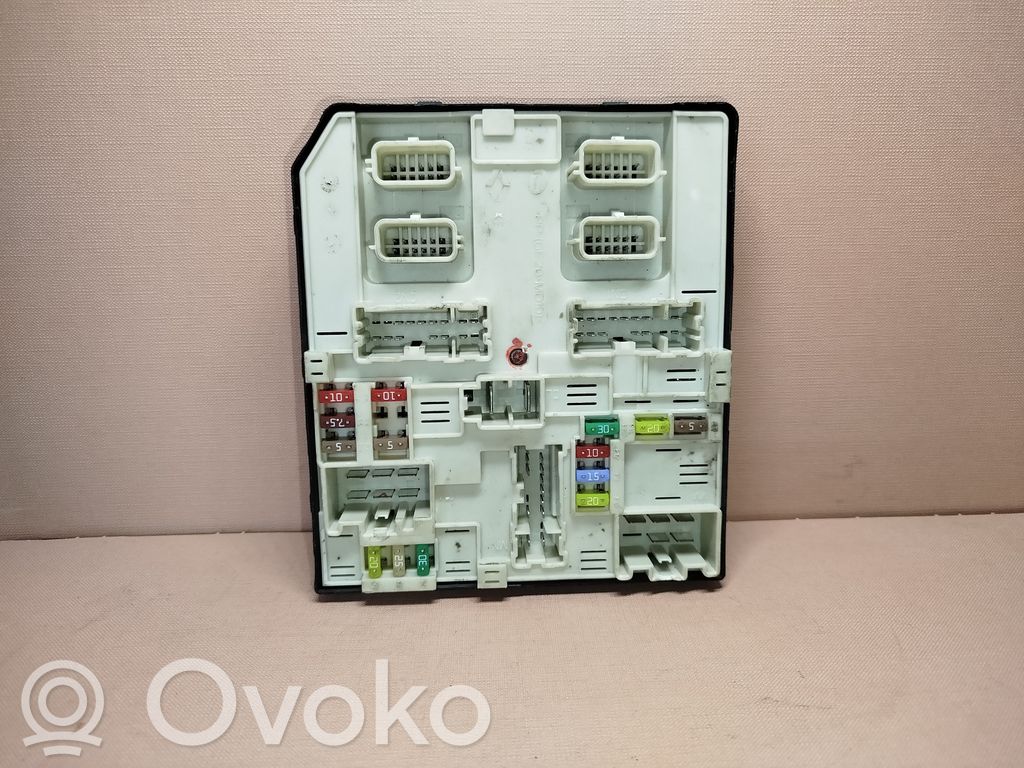 Renault Master III Fuse module 