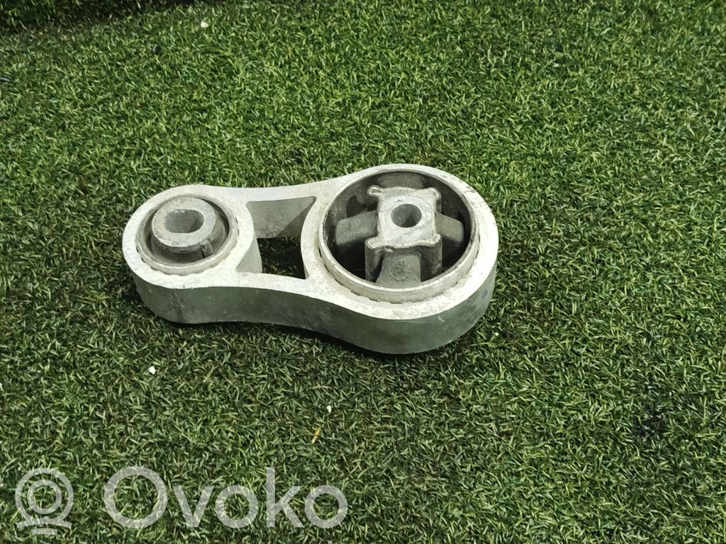Opel Vivaro Engine mount bracket 