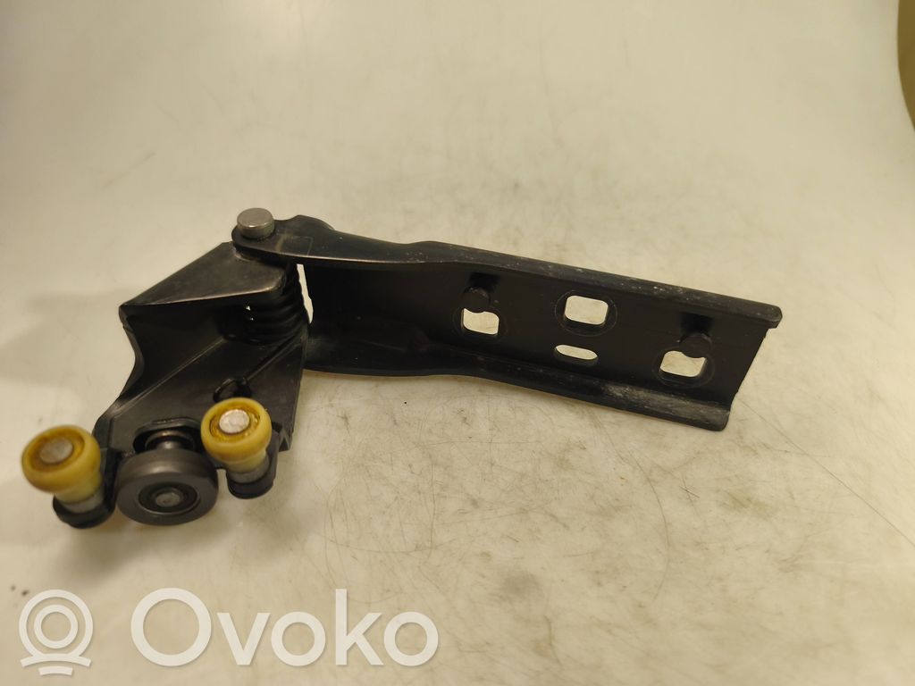 Renault Trafic III (X82) Prowadnica rolkowa drzwi bocznych / przesuwanych / Zawias środkowy 