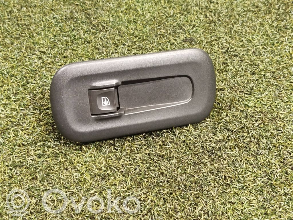 Renault Master III Electric window control switch 