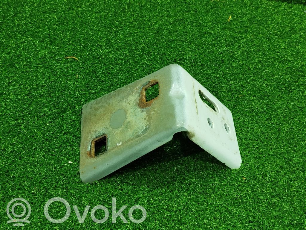 Ford Transit Custom Fender mounting bracket 